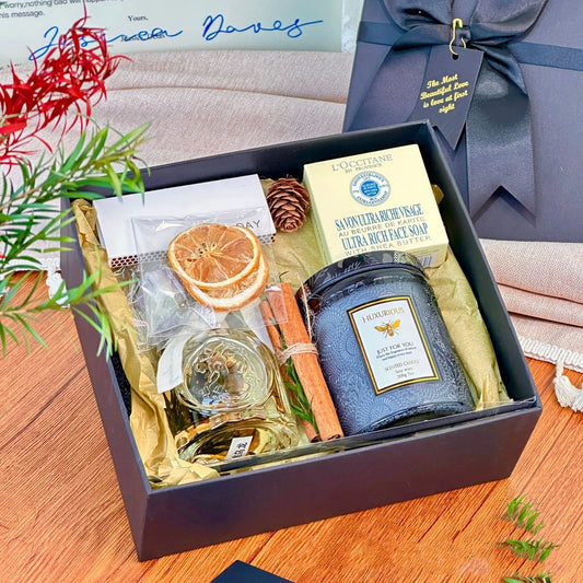 Luxurious Candle Gift Box